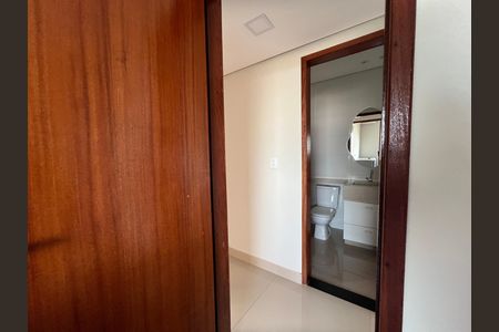 Apartamento para alugar com 120m², 3 quartos e 1 vaga Apartamento para alugar com 120m², 3 quartos e 1 vagaCorredor