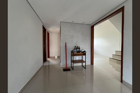 Apartamento para alugar com 120m², 3 quartos e 1 vaga Apartamento para alugar com 120m², 3 quartos e 1 vagaSala