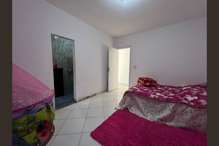 Casa para alugar com 130m², 2 quartos e 2 vagas Casa para alugar com 130m², 2 quartos e 2 vagasSuíte