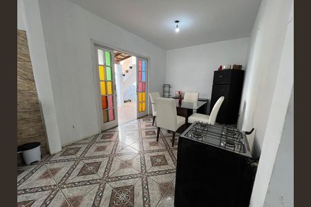 Casa para alugar com 130m², 2 quartos e 2 vagas Casa para alugar com 130m², 2 quartos e 2 vagasSala de Jantar