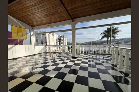 Casa para alugar com 280m², 2 quartos e 2 vagas Casa para alugar com 280m², 2 quartos e 2 vagasSala
