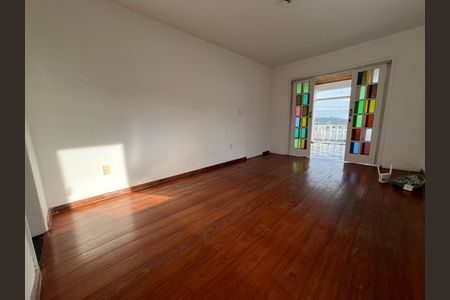 Casa para alugar com 280m², 2 quartos e 2 vagas Casa para alugar com 280m², 2 quartos e 2 vagasSuíte