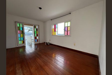 Casa para alugar com 360m², 4 quartos e 3 vagas Casa para alugar com 360m², 4 quartos e 3 vagasSuíte 1