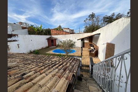 Casa para alugar com 360m², 4 quartos e 3 vagas Casa para alugar com 360m², 4 quartos e 3 vagasÁrea Externa