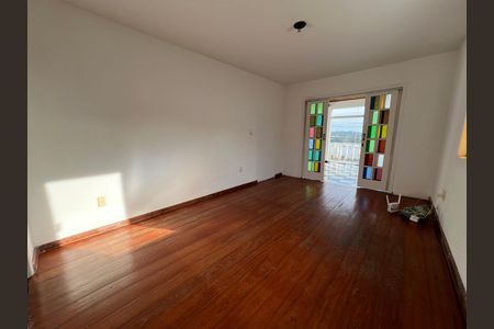Casa para alugar com 360m², 4 quartos e 3 vagas Casa para alugar com 360m², 4 quartos e 3 vagasSuíte 1