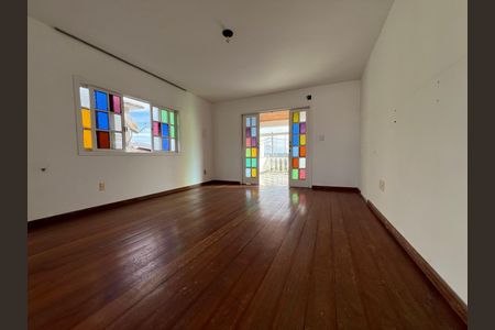 Casa para alugar com 360m², 4 quartos e 3 vagas Casa para alugar com 360m², 4 quartos e 3 vagasQuarto 1