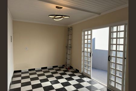 Sala de casa para alugar com 2 quartos, 125m² em Jardim da Granja, São José dos Campos