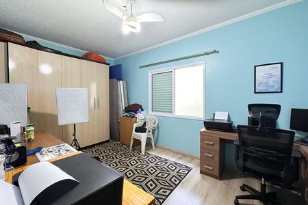 Casa à venda com 250m², 3 quartos e 2 vagasQuarto 2