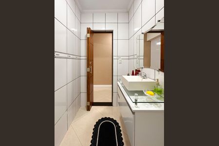 Casa à venda com 250m², 3 quartos e 2 vagasLavabo