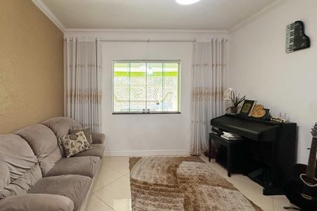 Casa à venda com 250m², 3 quartos e 2 vagasSala