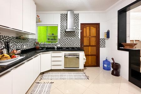 Casa à venda com 250m², 3 quartos e 2 vagasCozinha