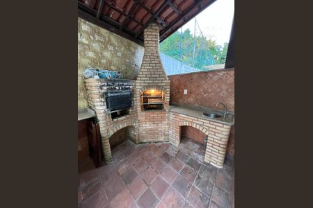 Casa de condomínio à venda com 103m², 3 quartos e 3 vagas Casa de condomínio à venda com 103m², 3 quartos e 3 vagasChurrasqueira