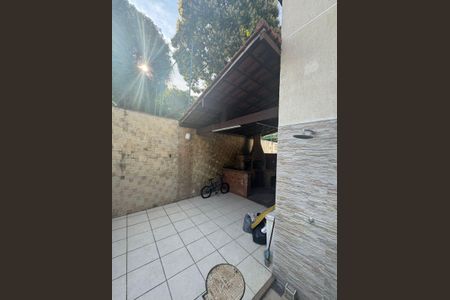 Área Externa de casa de condomínio à venda com 3 quartos, 103m² em Pechincha, Rio de Janeiro