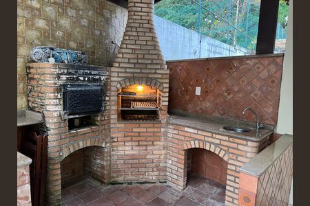 Casa de condomínio à venda com 103m², 3 quartos e 3 vagas Casa de condomínio à venda com 103m², 3 quartos e 3 vagasChurrasqueira
