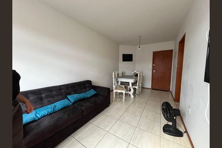 Sala  de apartamento para alugar com 2 quartos, 81m² em São Mateus, Juiz de Fora