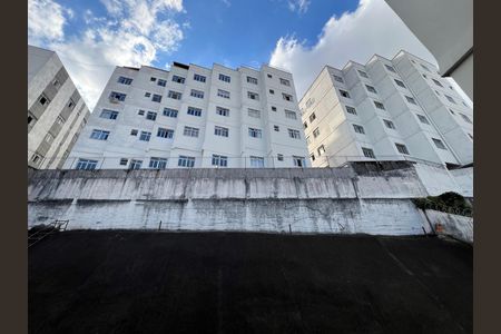 Apartamento para alugar com 81m², 2 quartos e 1 vaga Apartamento para alugar com 81m², 2 quartos e 1 vagaVista da Sala