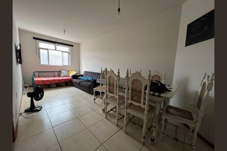 Sala de apartamento para alugar com 2 quartos, 81m² em São Mateus, Juiz de Fora