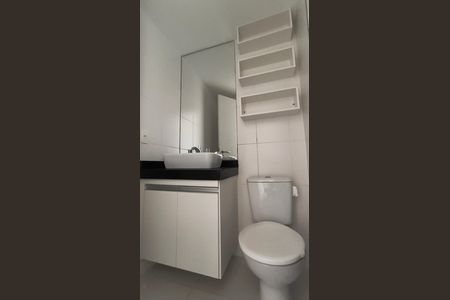 Apartamento para alugar com 81m², 2 quartos e 1 vaga Apartamento para alugar com 81m², 2 quartos e 1 vagaBanheiro da Suíte 2