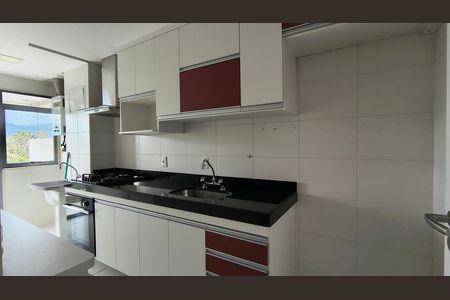 Apartamento para alugar com 81m², 2 quartos e 1 vaga Apartamento para alugar com 81m², 2 quartos e 1 vagaCozinha e Área de Serviço
