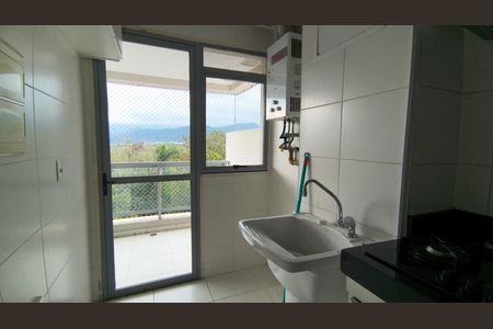 Apartamento para alugar com 81m², 2 quartos e 1 vaga Apartamento para alugar com 81m², 2 quartos e 1 vagaCozinha e Área de Serviço