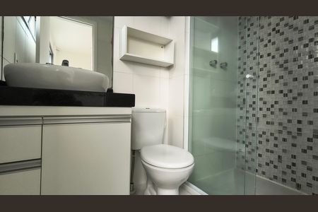 Apartamento para alugar com 81m², 2 quartos e 1 vaga Apartamento para alugar com 81m², 2 quartos e 1 vagaBanheiro da Suíte 1