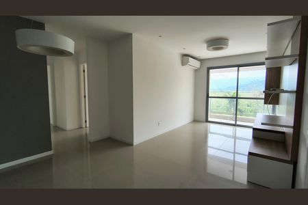 Apartamento para alugar com 81m², 2 quartos e 1 vaga Apartamento para alugar com 81m², 2 quartos e 1 vagaSala
