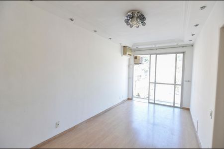 Apartamento para alugar com 63m², 2 quartos e 1 vaga Apartamento para alugar com 63m², 2 quartos e 1 vagaSala