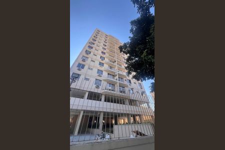 Apartamento para alugar com 63m², 2 quartos e 1 vaga Apartamento para alugar com 63m², 2 quartos e 1 vagaFachada
