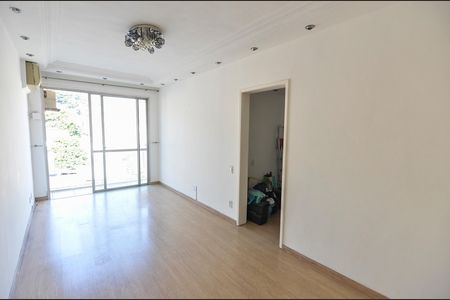 Apartamento para alugar com 63m², 2 quartos e 1 vaga Apartamento para alugar com 63m², 2 quartos e 1 vagaSala
