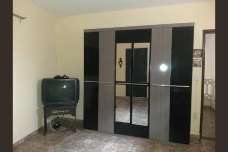 Casa à venda com 4 quartos, 300m² em Vila Monumento, São Paulo