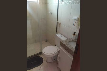 Casa para alugar com 200m², 4 quartos e 5 vagas Casa para alugar com 200m², 4 quartos e 5 vagasBanheiro social 2