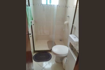 Casa para alugar com 200m², 4 quartos e 5 vagas Casa para alugar com 200m², 4 quartos e 5 vagasBanheiro social 2