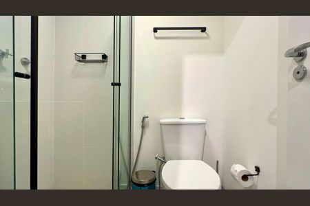 Banheiro de kitnet/studio à venda com 1 quarto, 21m² em Jardim Paulista, São Paulo