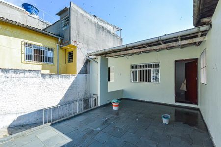 Casa para alugar com 160m², 3 quartos e 6 vagas Casa para alugar com 160m², 3 quartos e 6 vagasÁrea externa