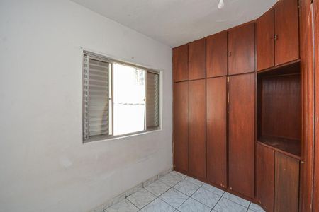 Casa para alugar com 160m², 3 quartos e 6 vagas Casa para alugar com 160m², 3 quartos e 6 vagasQuarto