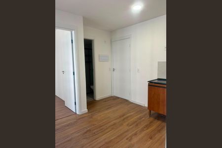 Apartamento à venda com 33m², 2 quartos e sem vaga Apartamento à venda com 33m², 2 quartos e sem vagaSala