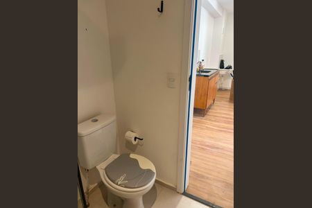 Apartamento à venda com 33m², 2 quartos e sem vaga Apartamento à venda com 33m², 2 quartos e sem vagaBanheiro