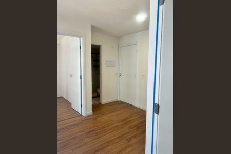 Apartamento à venda com 33m², 2 quartos e sem vaga Apartamento à venda com 33m², 2 quartos e sem vagaSala