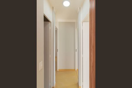 Apartamento à venda com 70m², 3 quartos e 1 vaga Apartamento à venda com 70m², 3 quartos e 1 vagaCorredor