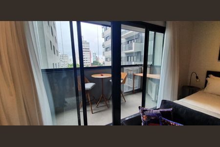 Apartamento à venda com 32m², 1 quarto e 1 vaga Apartamento à venda com 32m², 1 quarto e 1 vagaVaranda