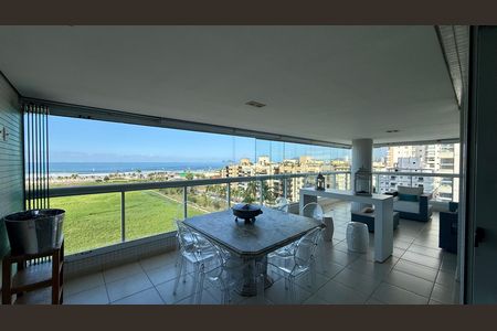 Apartamento para alugar com 200m², 5 quartos e 3 vagas Apartamento para alugar com 200m², 5 quartos e 3 vagasVaranda