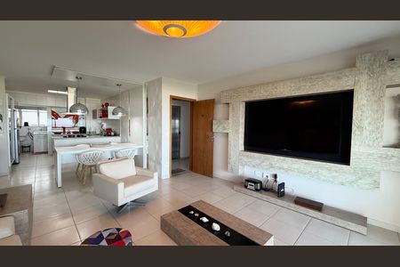 Apartamento para alugar com 200m², 5 quartos e 3 vagas Apartamento para alugar com 200m², 5 quartos e 3 vagasSala