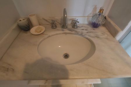 Apartamento para alugar com 200m², 5 quartos e 3 vagas Apartamento para alugar com 200m², 5 quartos e 3 vagasBanheiro Suíte