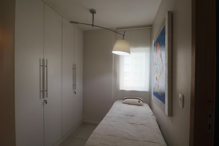 Apartamento para alugar com 200m², 5 quartos e 3 vagas Apartamento para alugar com 200m², 5 quartos e 3 vagasQuarto