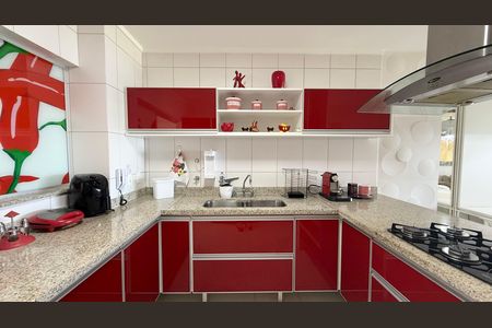 Apartamento para alugar com 200m², 5 quartos e 3 vagas Apartamento para alugar com 200m², 5 quartos e 3 vagasCozinha