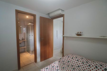 Apartamento para alugar com 200m², 5 quartos e 3 vagas Apartamento para alugar com 200m², 5 quartos e 3 vagasSuíte
