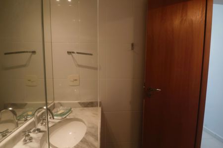 Apartamento para alugar com 200m², 5 quartos e 3 vagas Apartamento para alugar com 200m², 5 quartos e 3 vagasBanheiro Suíte