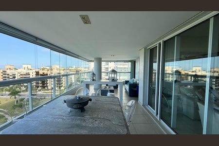 Varanda de apartamento para alugar com 5 quartos, 200m² em Jardim das Conchas, Guarujá