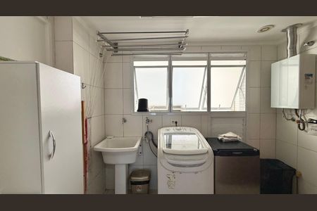 Apartamento para alugar com 200m², 5 quartos e 3 vagas Apartamento para alugar com 200m², 5 quartos e 3 vagasÁrea de Serviço