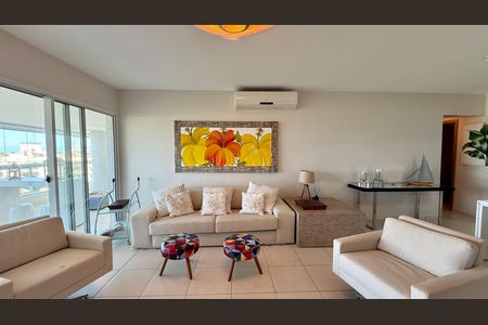 Apartamento para alugar com 200m², 5 quartos e 3 vagas Apartamento para alugar com 200m², 5 quartos e 3 vagasSala